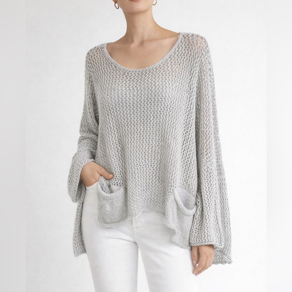 Angela Mara Oversized Mesh Silver Sweater size small
